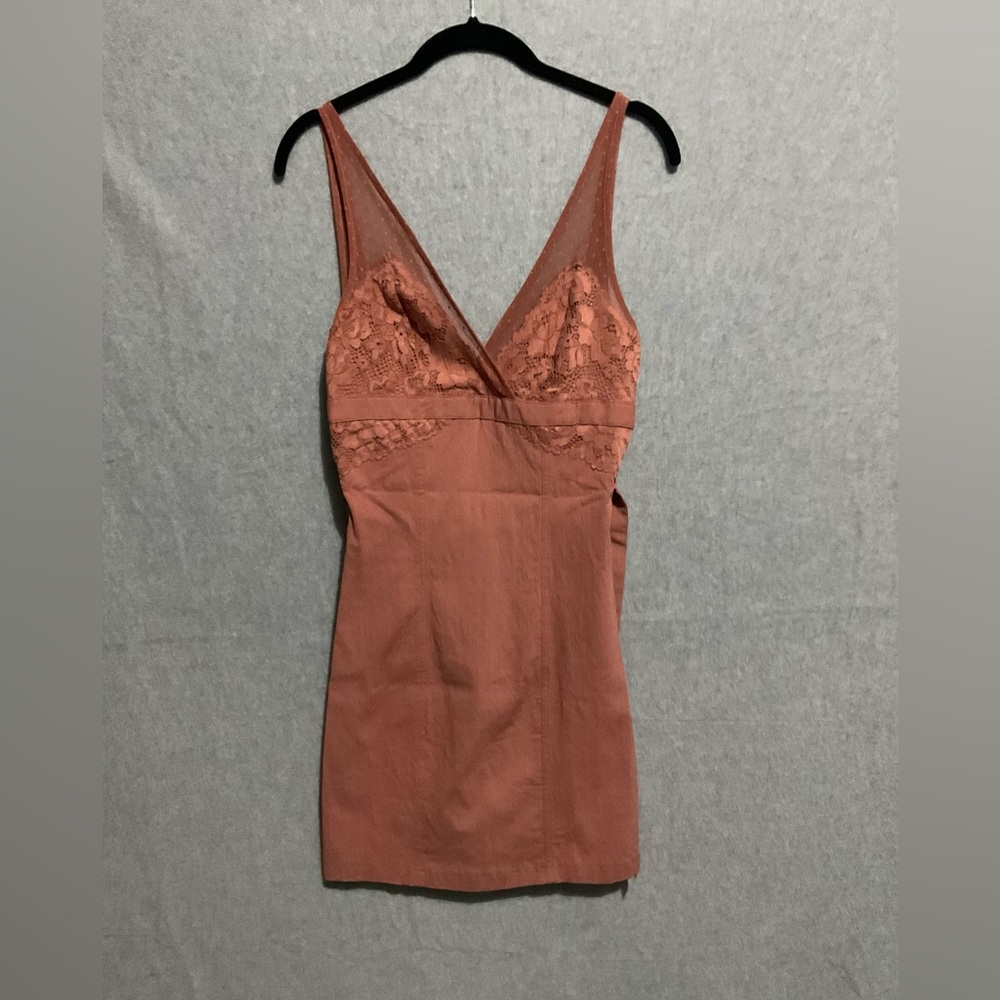Intimately Free People Lace & Mesh Mini Dress  Size XS  Mauve Pink Boho Tie Back